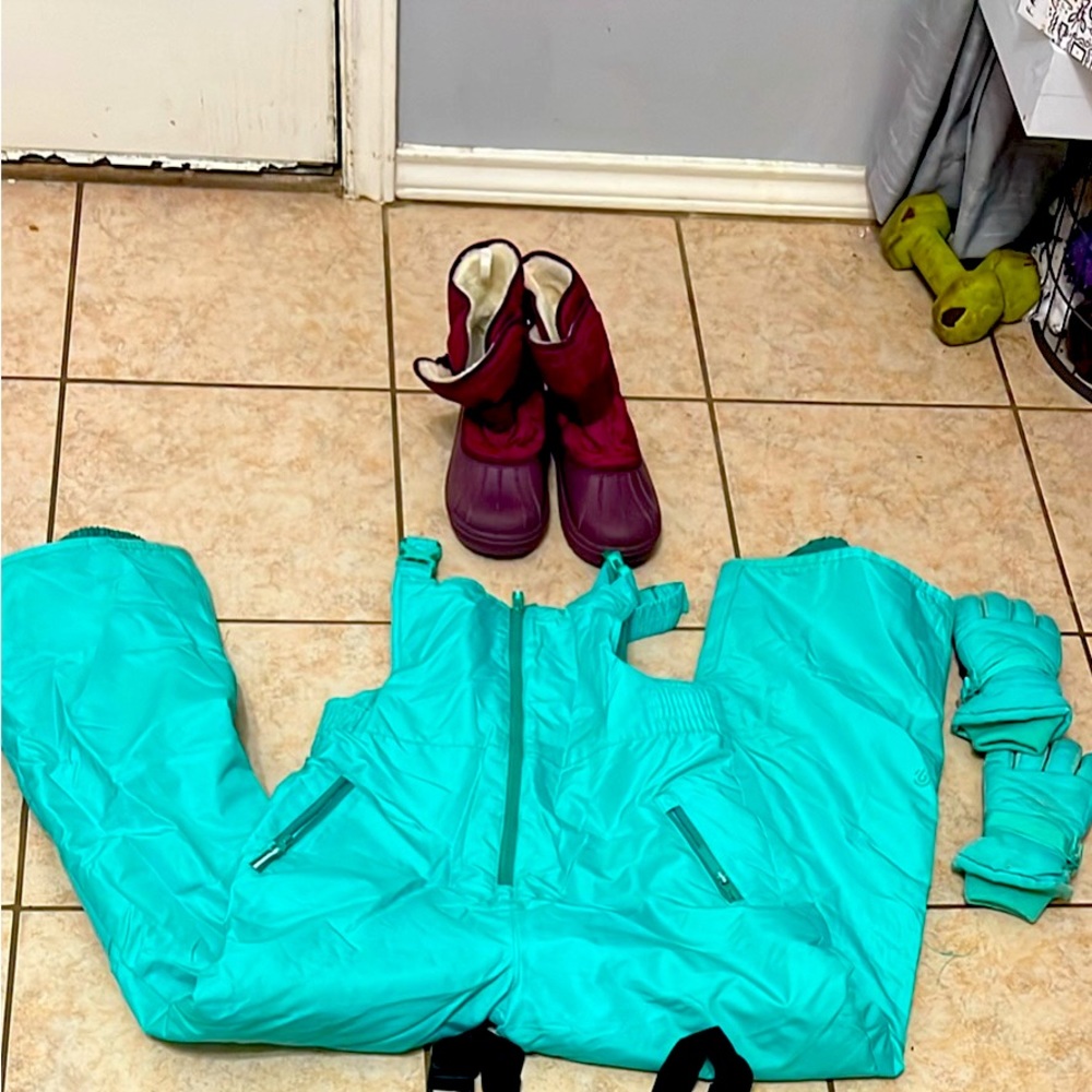 Snow overalls size 14/16 kids sizes